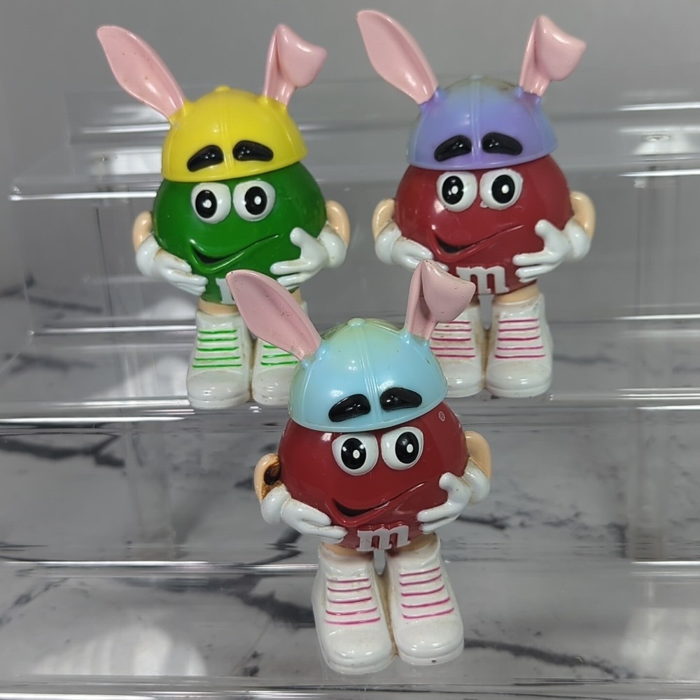Vintage M&M's Green & Red Candy Holder Plastic Holiday Easter Figure Lot of 3